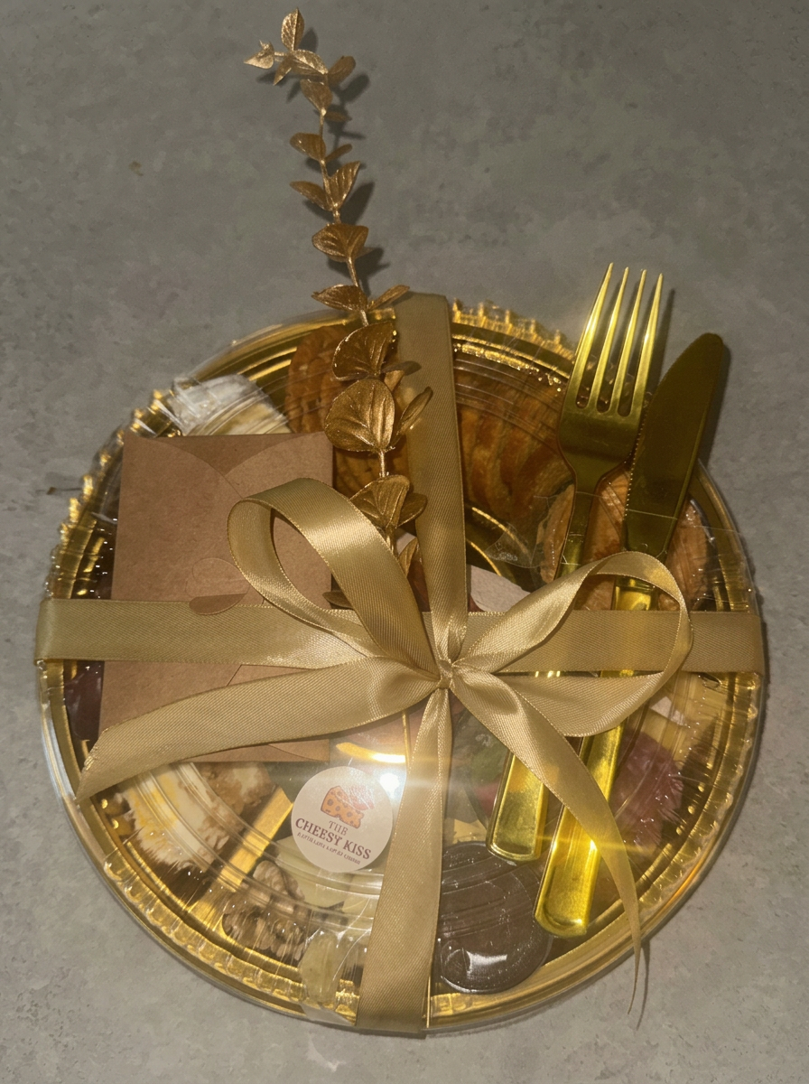 The Cheesy Kiss — Luxury Gifting Boxes & Boards 7
